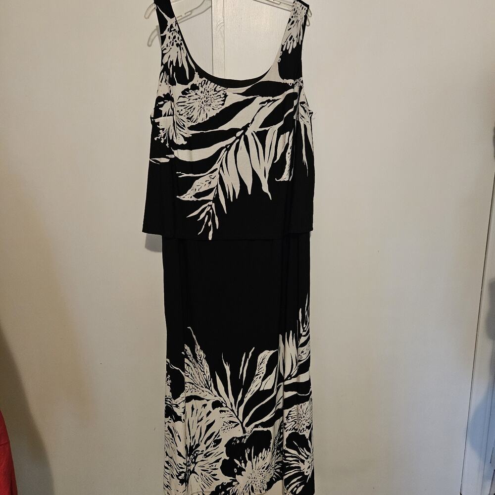 Signature by Robbie Bee 2X Black/White Floral Jersey Stretch Layered Top Maxi